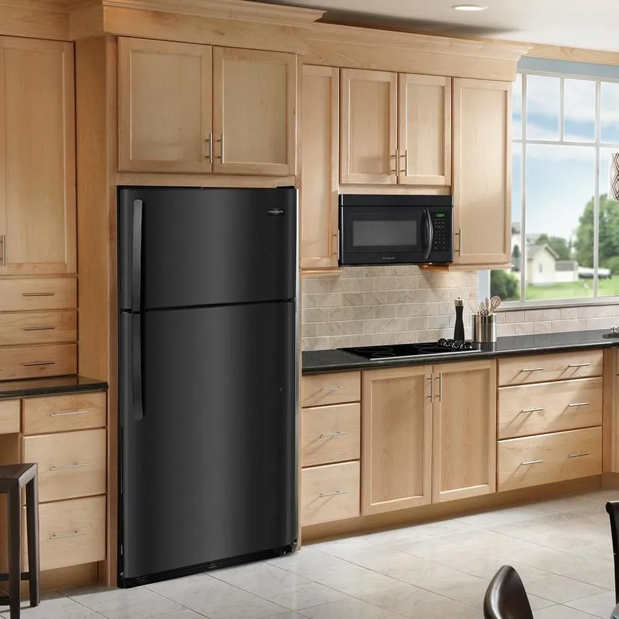 Frigidaire 18-cu ft Top-Freezer Refrigerator (Black), photo 7 of 9