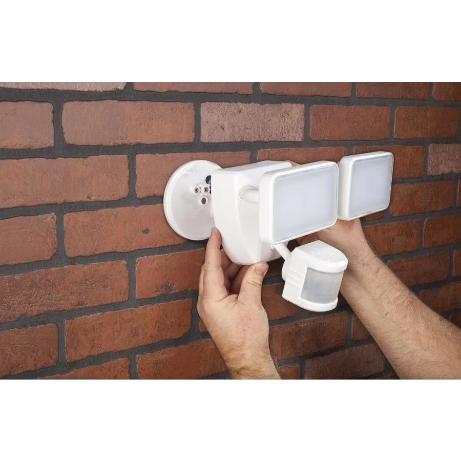 Heath Zenith 180-Degree 1600-Lumen White Hardwired Integrated LED Motion-Activated Flood Light, photo 4 of 6