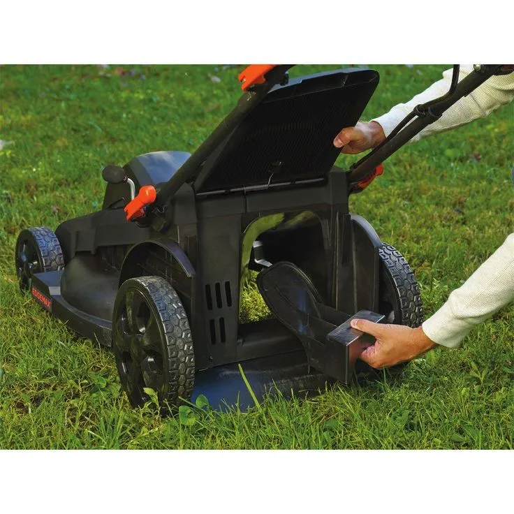 BLACK+DECKER 20 in. 40V MAX Lithium-Ion Cordless Walk Behind Push Lawn Mower with (2) 2.0Ah Batteries and Charger Included, photo 3 of 6
