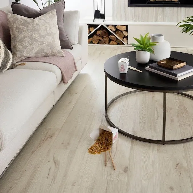 Pergo TimberCraft +WetProtect Harkness Oak Laminate Flooring With Attached Underlayment, photo 9 of 11