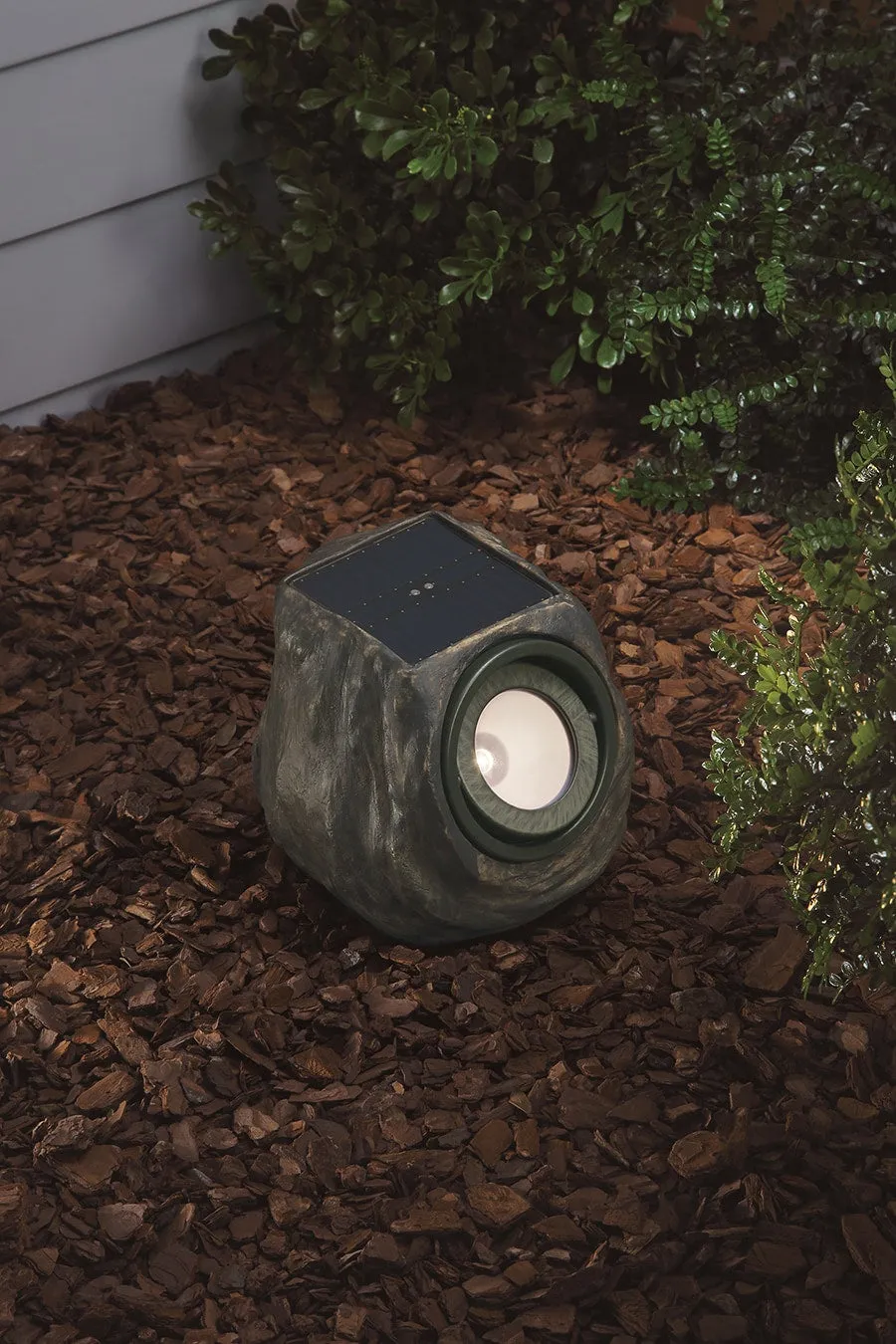Portfolio 30-Lumen Grey Solar LED Landscape Flood Light, photo 10 of 12