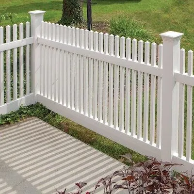 Ready-to-Assemble Coventry Straight 4 ft high · 6 ft wide White Vinyl Fence Panel