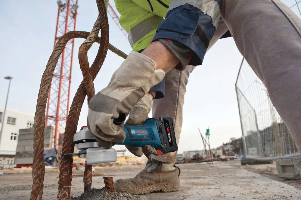 Bosch 4.5-in CORE18V Sliding Switch Brushless Cordless Angle Grinder Kit with 1 Battery and Charger, photo 5 of 8