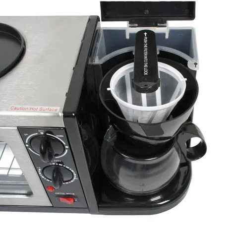 Breakfast Center 1450 W 2-Slice Black Toaster Oven