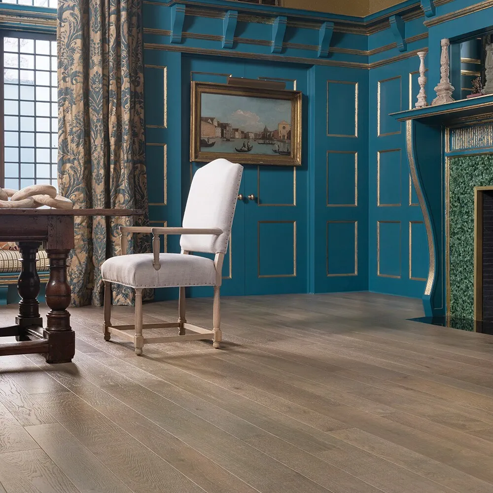 Villa Barcelona Rubi French oak 1/2-in T x Variable W Water Resistant Distressed Engineered Hardwood Flooring ( 24.93-sq ft / Carton ), photo 2 of 6