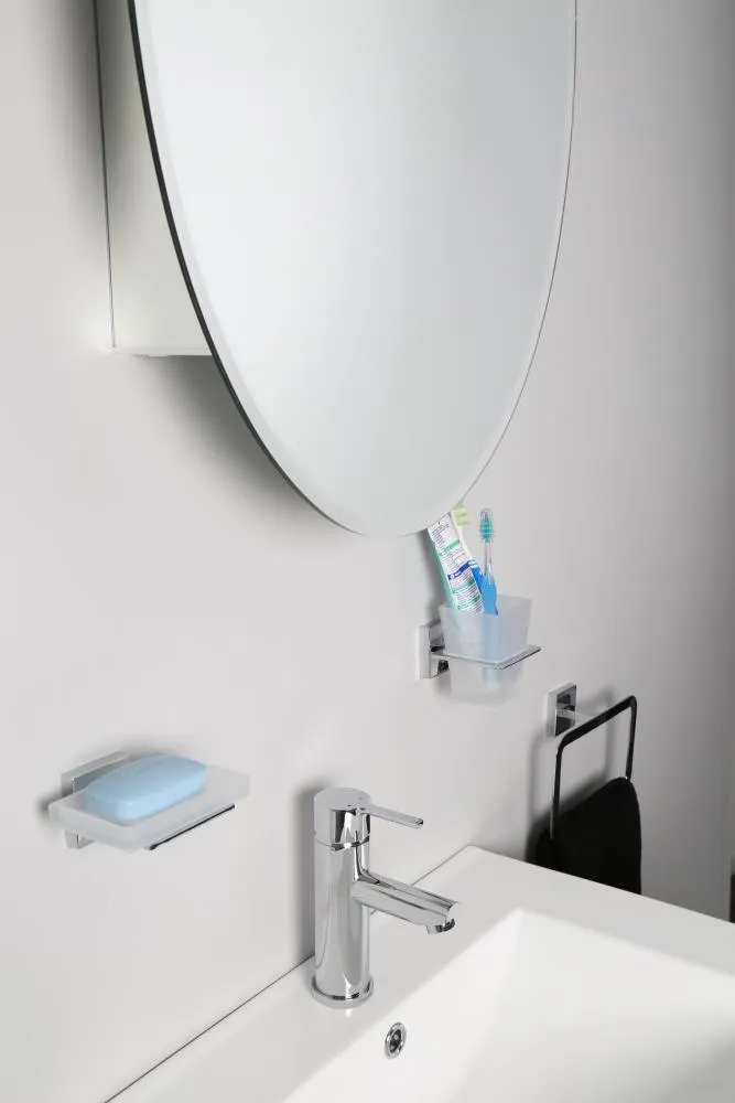 JACUZZI 21 in. x 31 in. Recessed or Surface-Mount Single-Door Oval Medicine Cabinet, Aluminum, photo 4 of 7