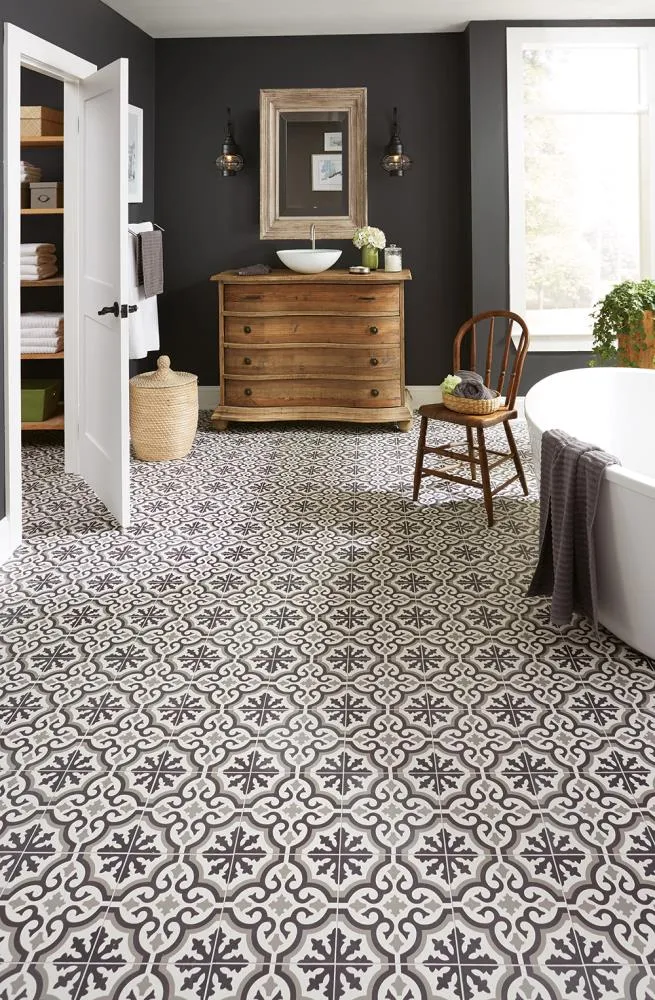 Style Selections Charlotte Black and White 9-in x 9-in Groutable Water Resistant Peel and Stick Vinyl Tile Flooring (0.5625-sq ft), photo 4 of 7