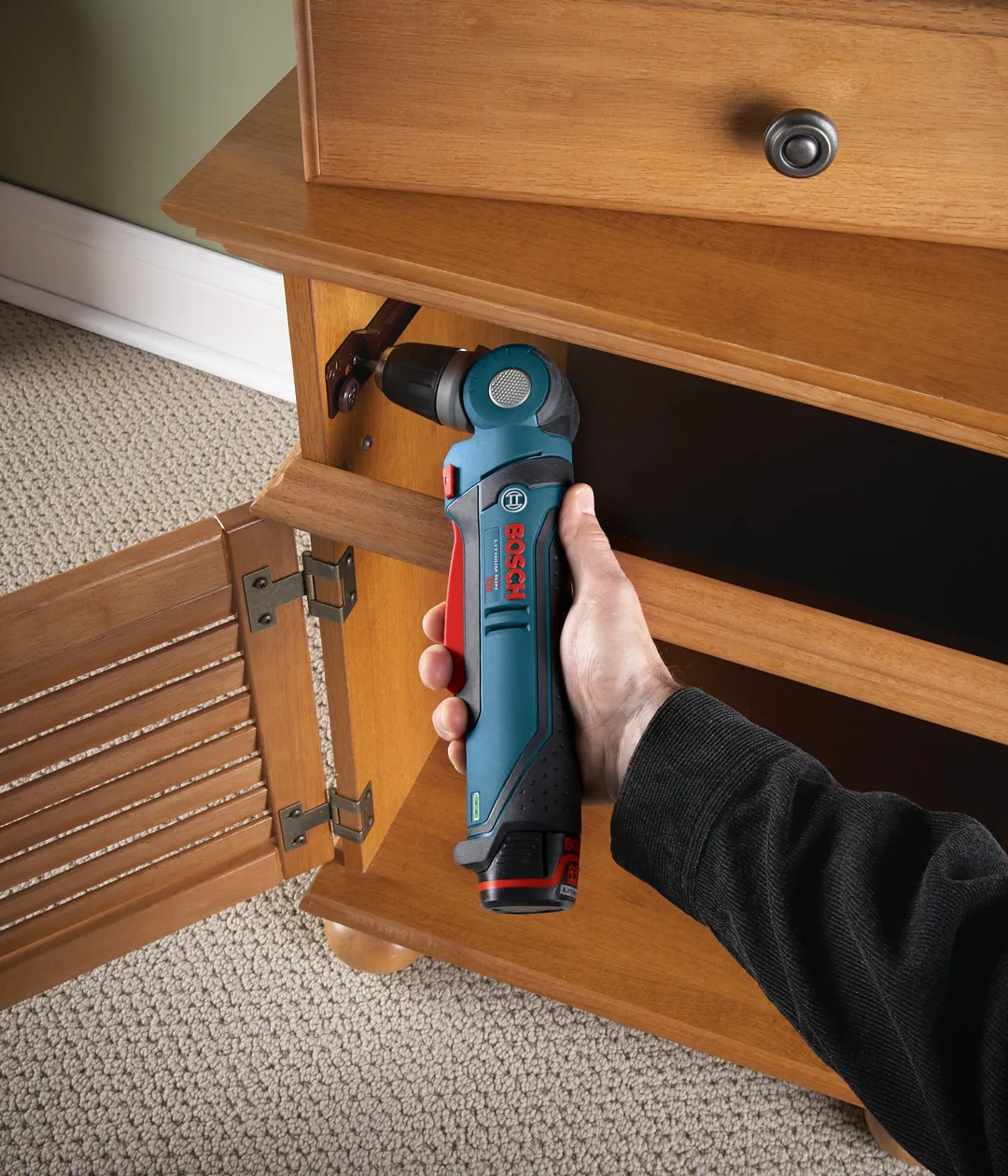 Bosch 12V Max 3/8-in Pivoting-Head Cordless Drill/Driver Kit with Charger and 1 Battery, photo 5 of 8