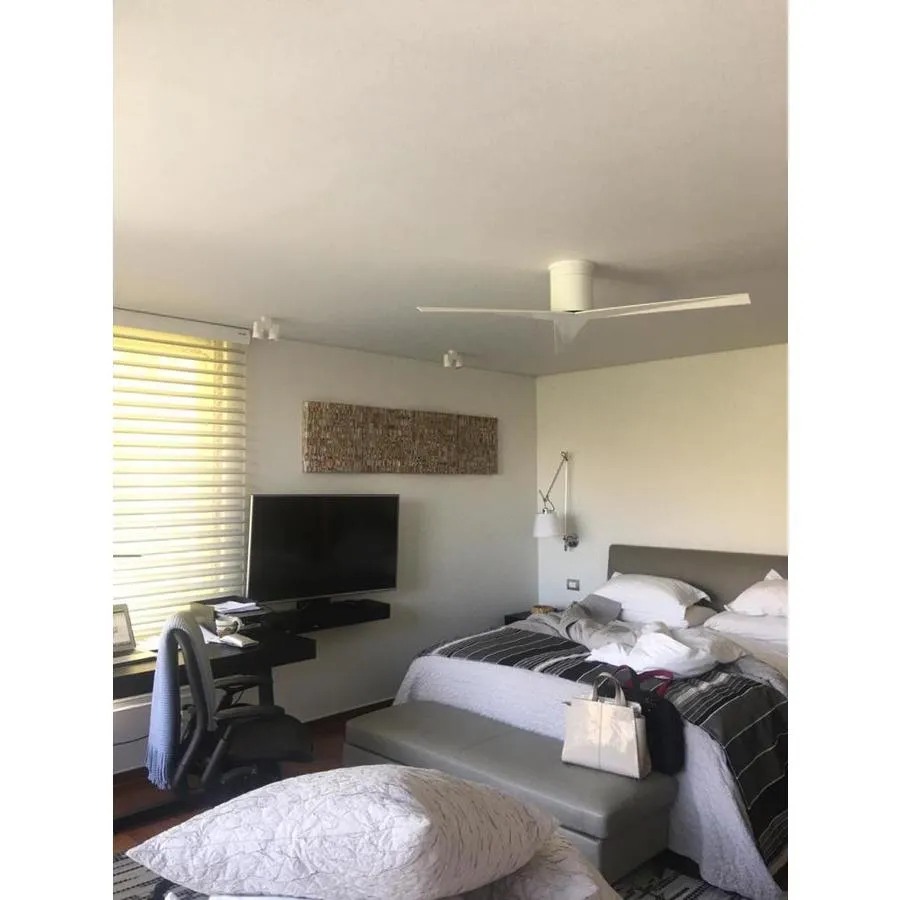 Matthews Fan Company Eliza 56-in Gloss White Indoor/Outdoor Flush Mount Ceiling Fan with Remote (3-Blade), photo 6 of 9