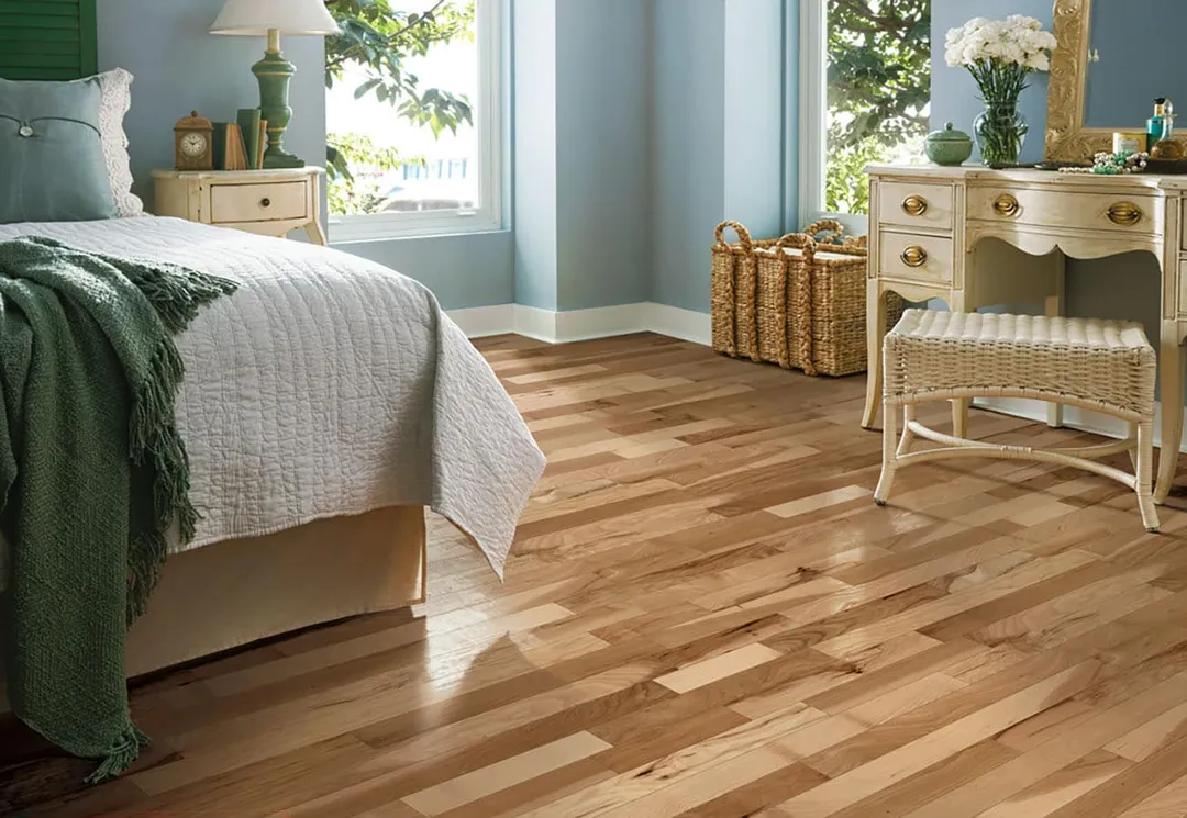 Bruce Frisco Country Natural Hickory 3-1/4-in W x 3/4-in T x Varying Length Smooth/Traditional Solid Hardwood Flooring (22-sq ft / Carton), photo 2 of 10