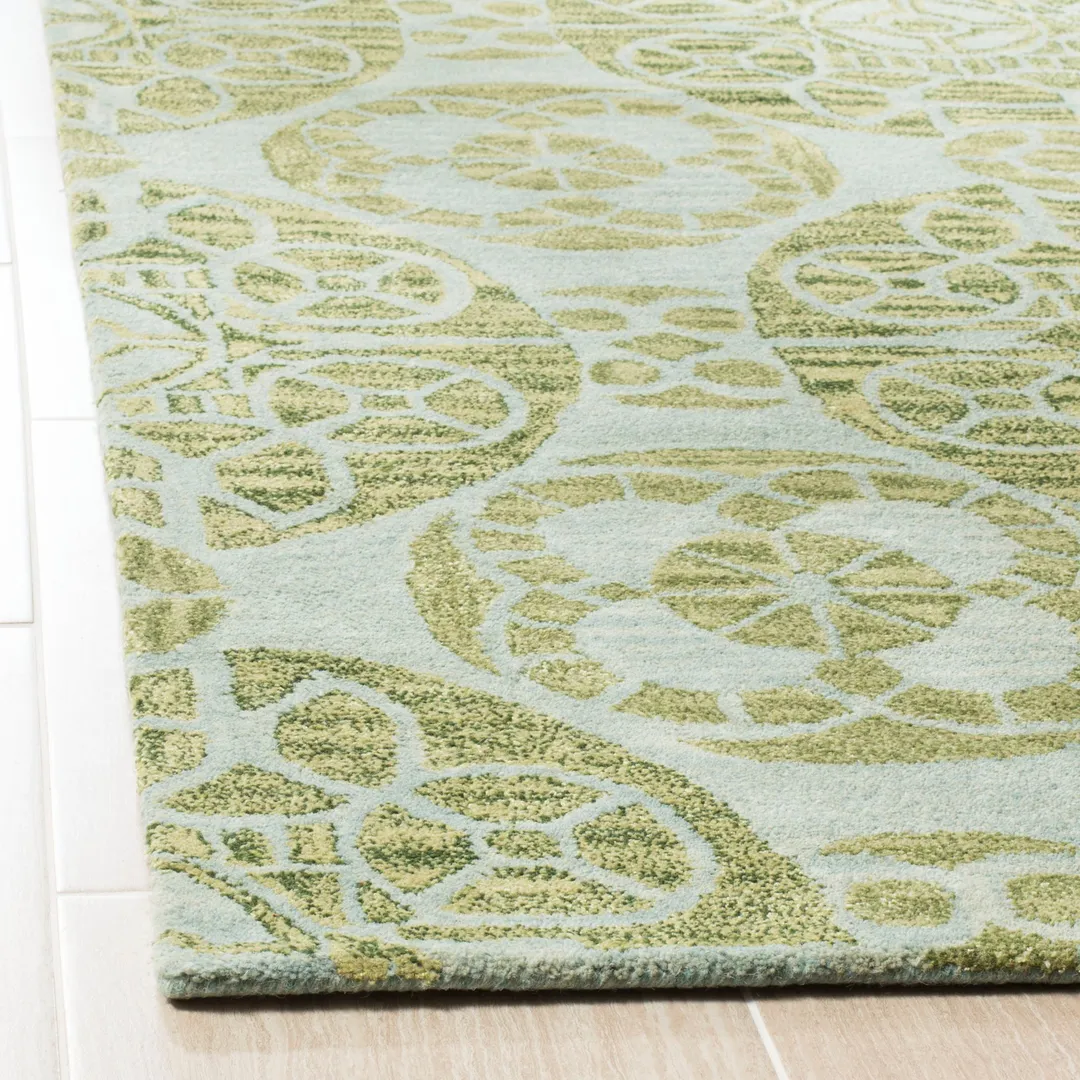 Safavieh Wyndham Hutton 10 x 14 Turquoise/Green Indoor Abstract Bohemian/Eclectic Handcrafted Area Rug, photo 3 of 6