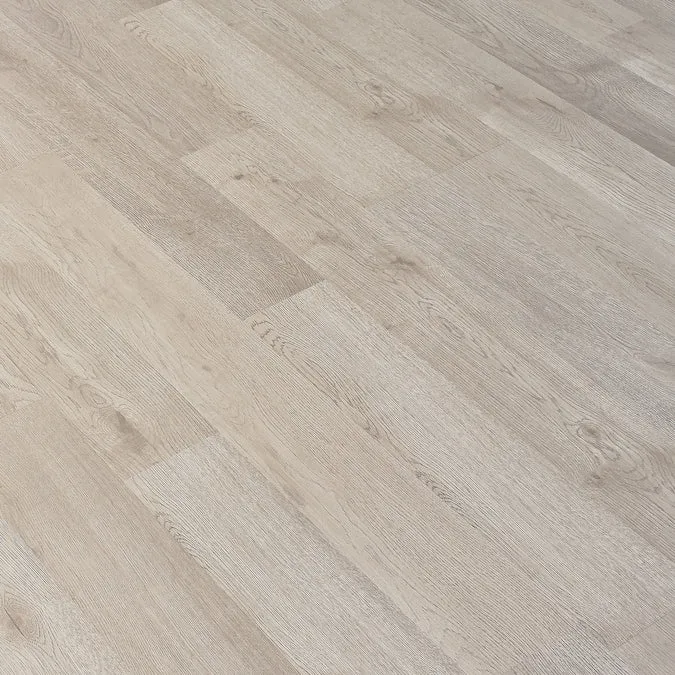 Style Selections Calabash Oak 7-mm T x 8-in W x 48-in L Wood Plank Laminate Flooring (23.91-sq ft / Carton), photo 3 of 7