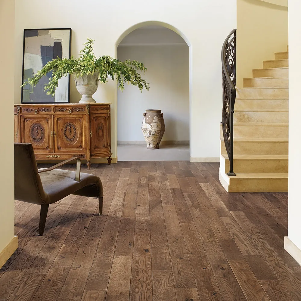 Villa Barcelona El Camino French oak 3/4-in T x 5-in W Water Resistant Wirebrushed Solid Hardwood Flooring ( 22.6-sq ft / Carton ), photo 2 of 7