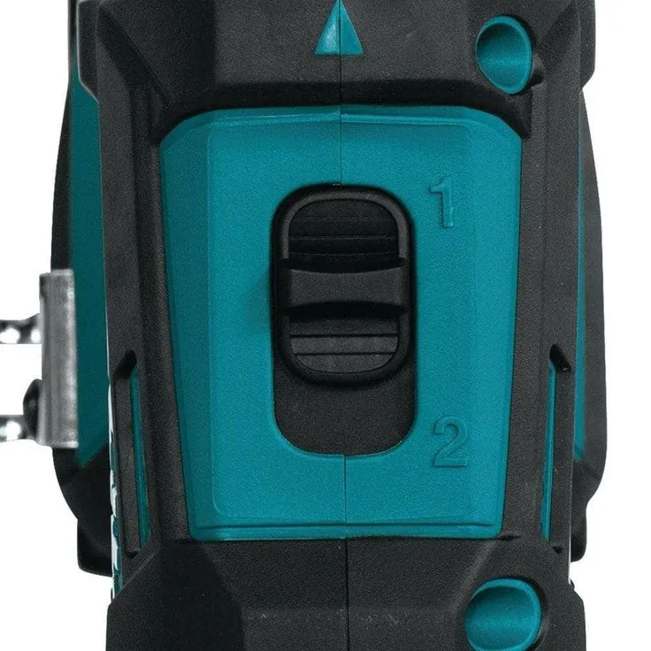 Makita 18-Volt Lithium-Ion 1/2 in. Compact Cordless Hammer Driver Drill Kit with two Batteries (2.0 Ah), Charger and Hard Case, photo 6 of 9