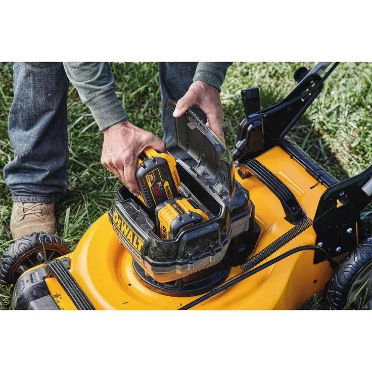 DEWALT 20 in. 20V MAX Lithium Ion Cordless Battery Walk Behind Push Lawn Mower with (4) 5.0Ah Batteries and Charger Included, photo 2 of 11