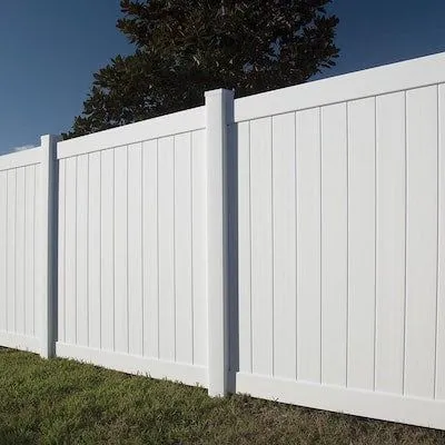 Ready-to-Assemble Everton 6 ft high · 6 ft wide White Vinyl Flat-Top Vinyl Fence Panel