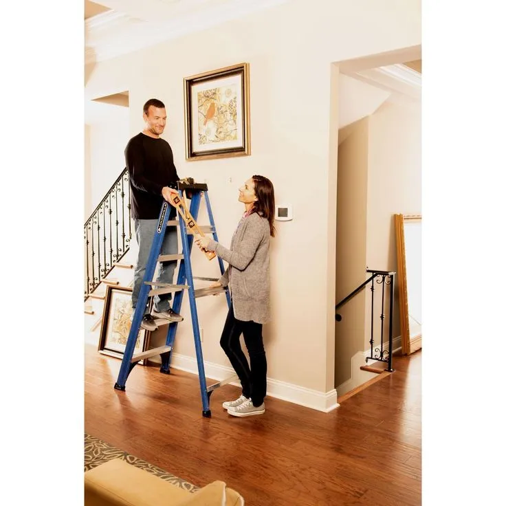 Louisville Ladder 6' Fiberglass Step Ladder, 10' Reach, 225 lbs Load Capacity, W-3217-06, photo 6 of 9