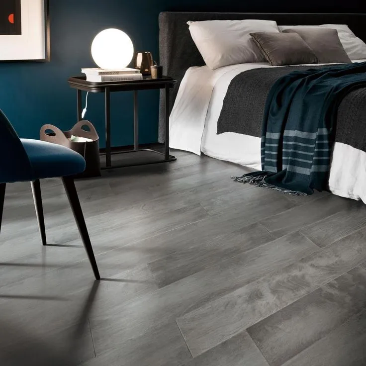 Style Selections 5-in Gray Fog Birch Smooth/Traditional Engineered Hardwood Flooring (36.09-sq ft), photo 5 of 5