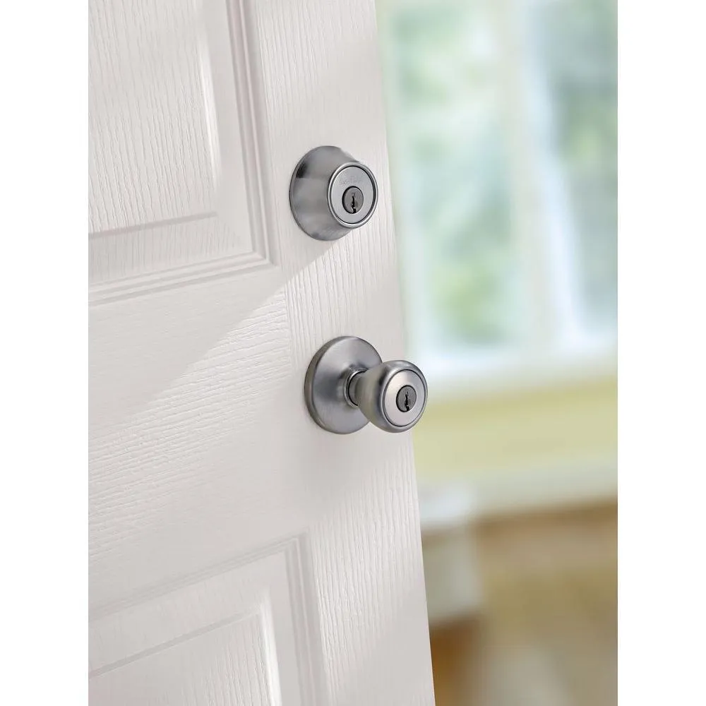 Kwikset Tylo Satin Chrome Entry Door Knob and Single Cylinder Deadbolt Combo Pack, photo 6 of 8