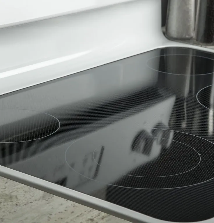 GE 30-in Smooth Surface 4 Elements 5.3-cu ft Self-Cleaning Freestanding Electric Range (White), photo 4 of 8