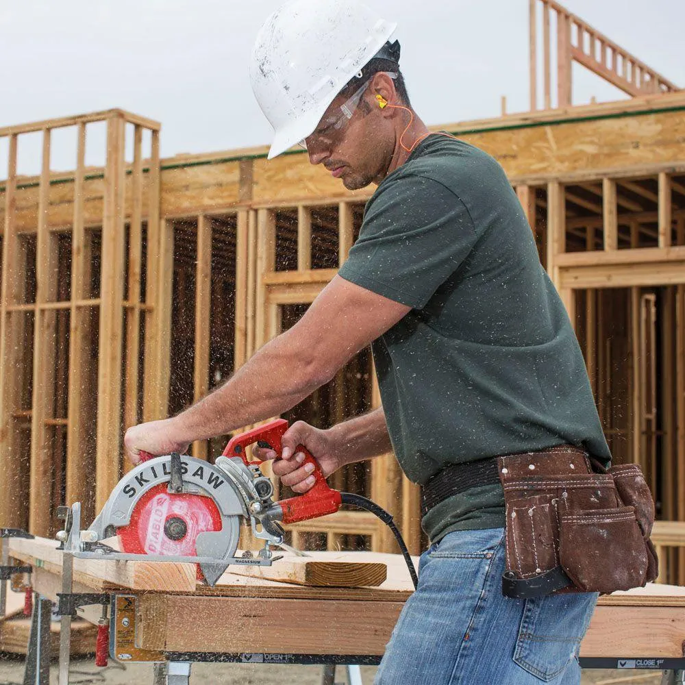 SKILSAW 15 Amp Corded Electric 7-1/4 in. Magnesium Worm Drive Circular Saw with 24-Tooth Carbide Tipped Diablo Blade, photo 7 of 10