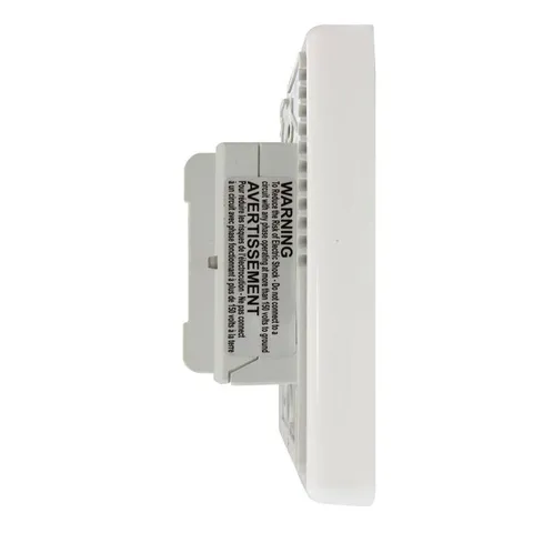Digital Non-Programmable Thermostat with Built-in GFCI