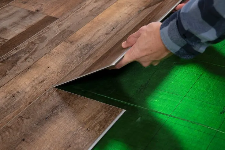 CALI vinyl mute step Redefined Pine 6.5-mm x 7-in W x 48-in L Water Resistant Luxury Vinyl Plank Flooring (24.03-sq ft/case), photo 2 of 8