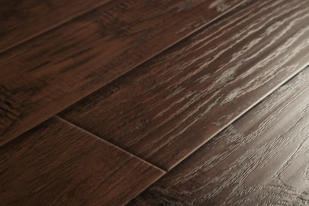 BuildDirect Hickory Ebony 12mm 48" X 6.37" Laminate Flooring (21.32sq. ft. per box), photo 4 of 10