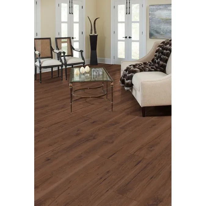 allen + roth Style Selections Adeline Hickory 8-mm T x 8-in W x 48-in L Water Resistant Wood Plank Laminate Flooring (21.26-sq ft / Carton), photo 5 of 9