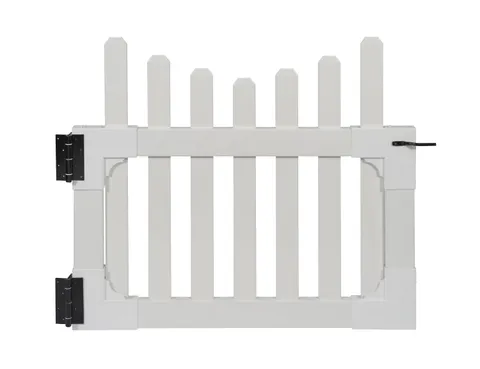 Zippity 3 × 3.5 ft White Vinyl Scallop Gate Kit