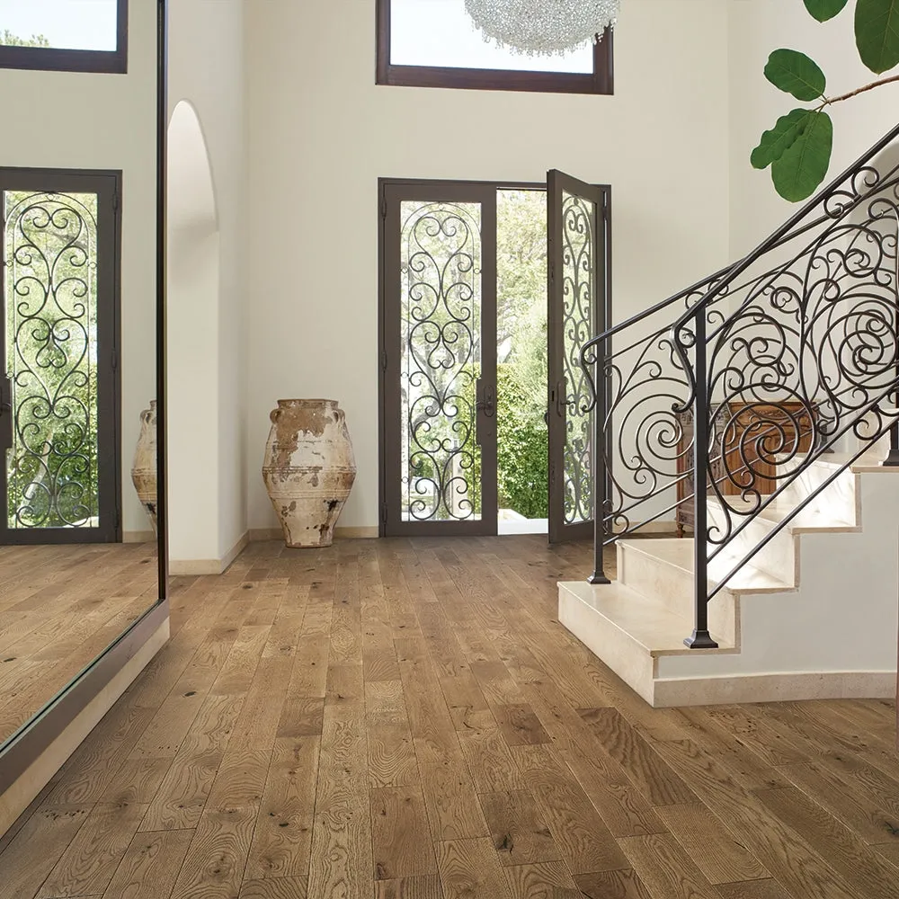 Villa Barcelona Ascent French oak 3/4-in T x 5-in W Water Resistant Wirebrushed Solid Hardwood Flooring ( 22.6-sq ft / Carton ), photo 2 of 7