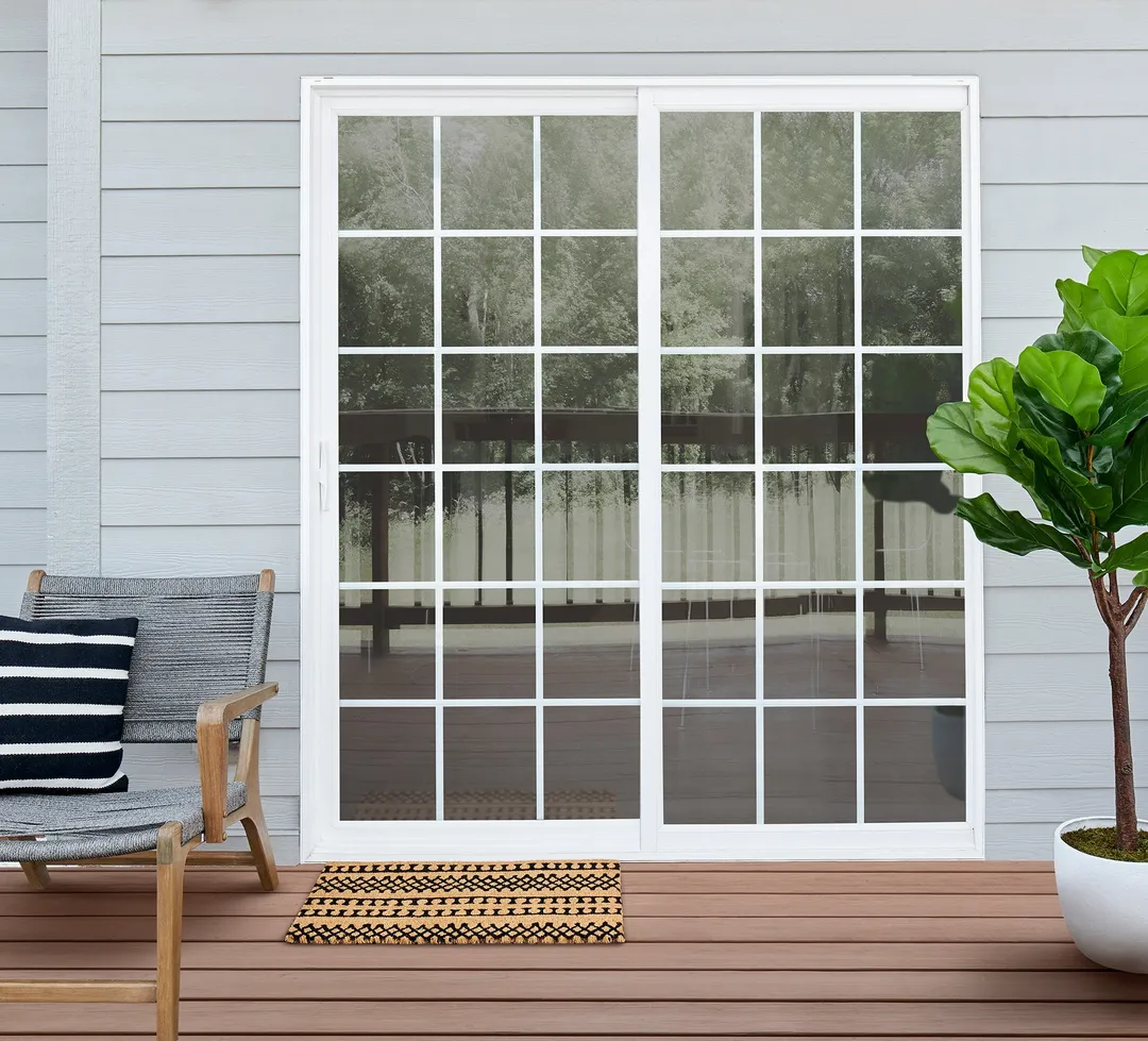 Pella 150 Series 72-in x 80-in 4-9/16-in Low-E Argon Grilles-Between-the-Glass White Vinyl Universal Sliding Double Patio Door, photo 3 of 8