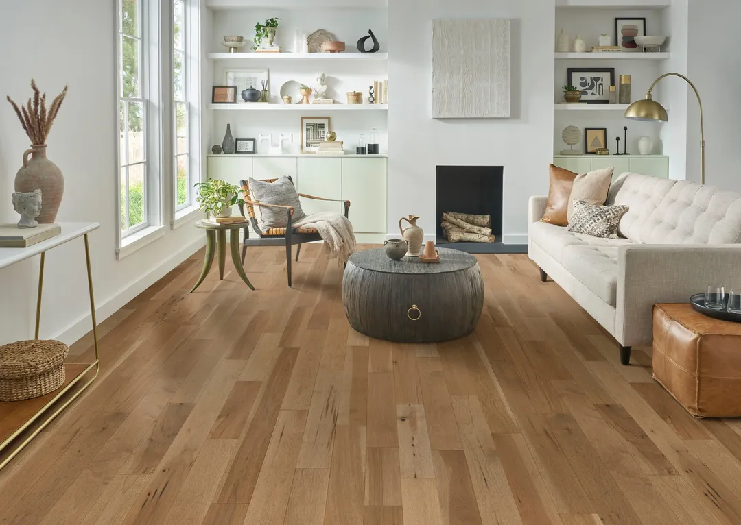 Bruce America's Best Choice Hill Farm Hickory 5-in W x 3/4-in T Varying Length Smooth/Traditional Solid Hardwood Flooring (23.5-sq ft / Carton), photo 2 of 12