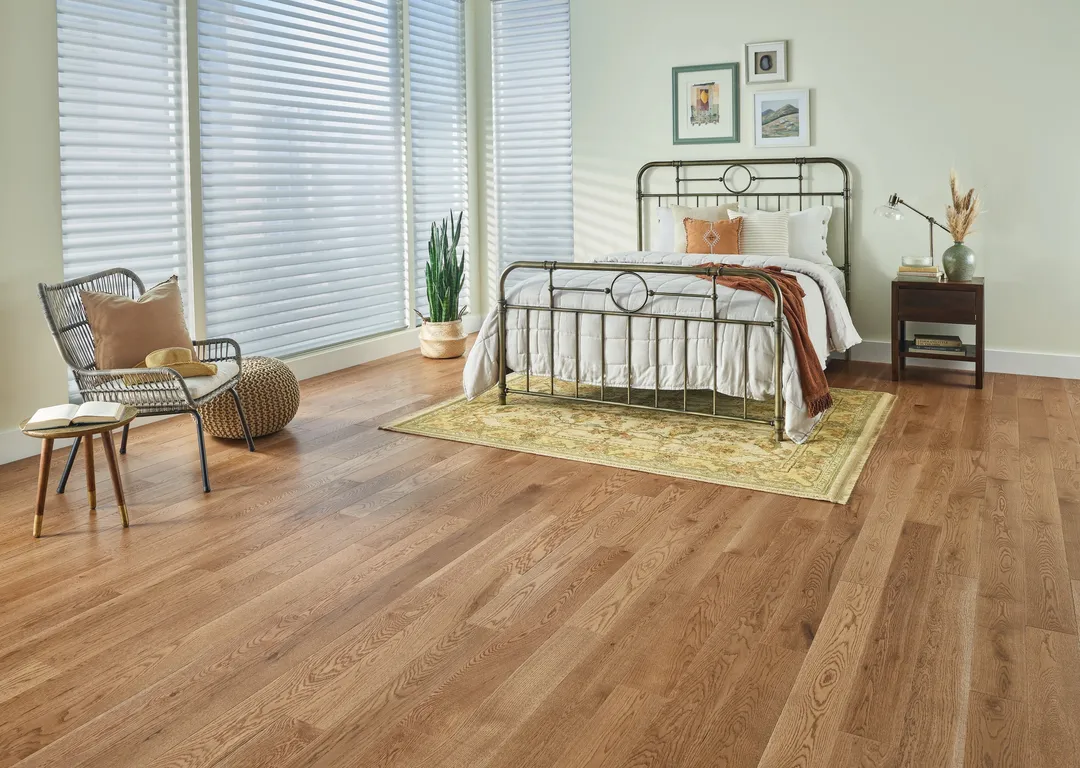 Bruce America's Best Choice Haven Point White Oak 5-in W x 3/4-in T Varying Length Smooth/Traditional Solid Hardwood Flooring (23.5-sq ft / Carton), photo 2 of 11