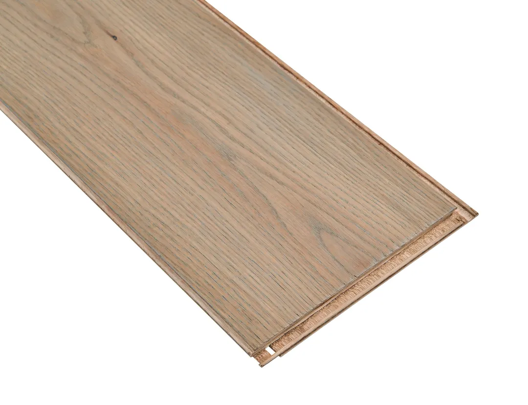 Bruce America's Best Choice Breezy Gray White Oak 6-in W x 3/8-in T x Varying Length Handscraped Engineered Hardwood Flooring (30.63-sq ft / Carton), photo 5 of 12