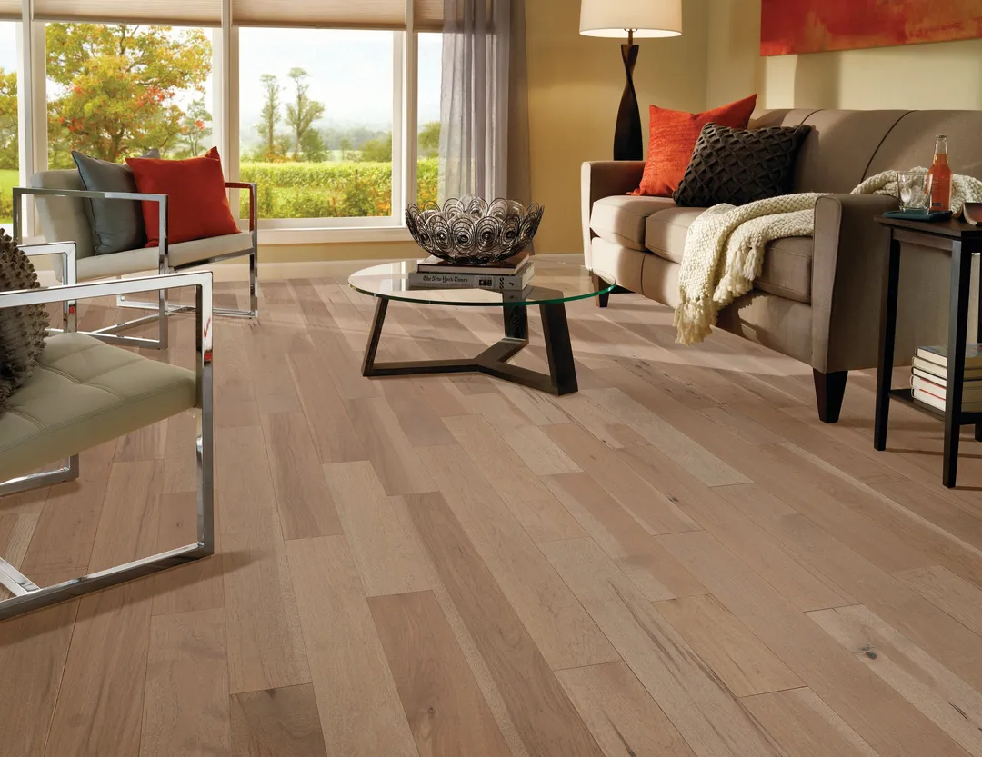 Bruce America's Best Choice Hill Farm Hickory 5-in W x 3/4-in T Varying Length Smooth/Traditional Solid Hardwood Flooring (23.5-sq ft / Carton), photo 6 of 12