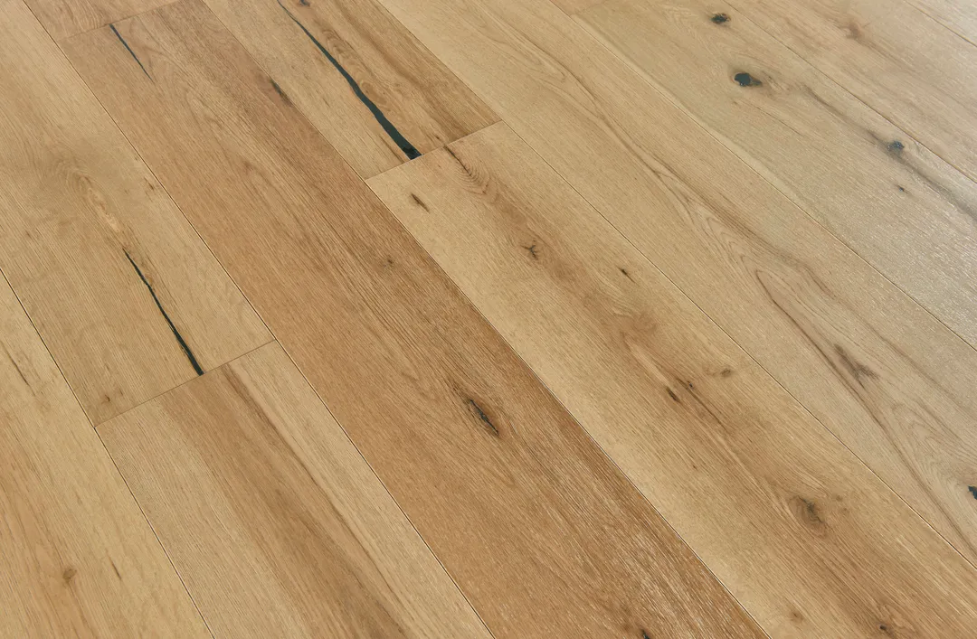 Bruce America's Best Choice Golden Natural White Oak 6-in W x 3/8-in T x Varying Length Wirebrushed Engineered Hardwood Flooring (30.63-sq ft / Carton), photo 4 of 12