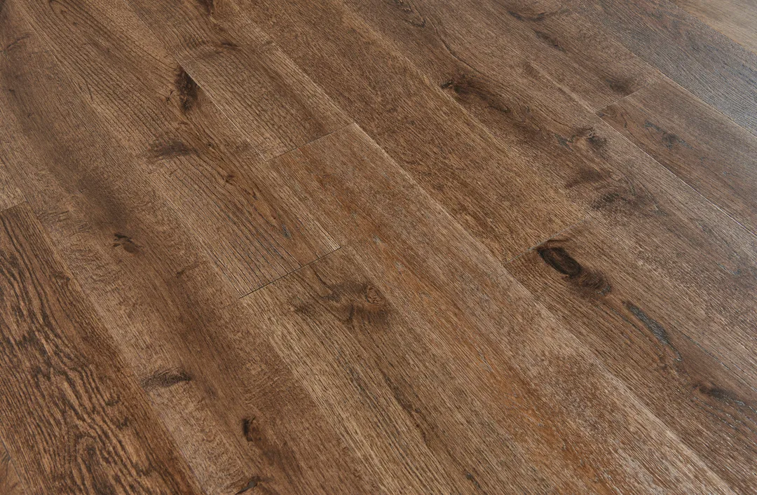 Bruce America's Best Choice Deer Valley White oak 3/8-in T x 5-5/16-in W Wirebrushed Engineered Hardwood Flooring ( 28.10-sq ft / Carton ), photo 4 of 13