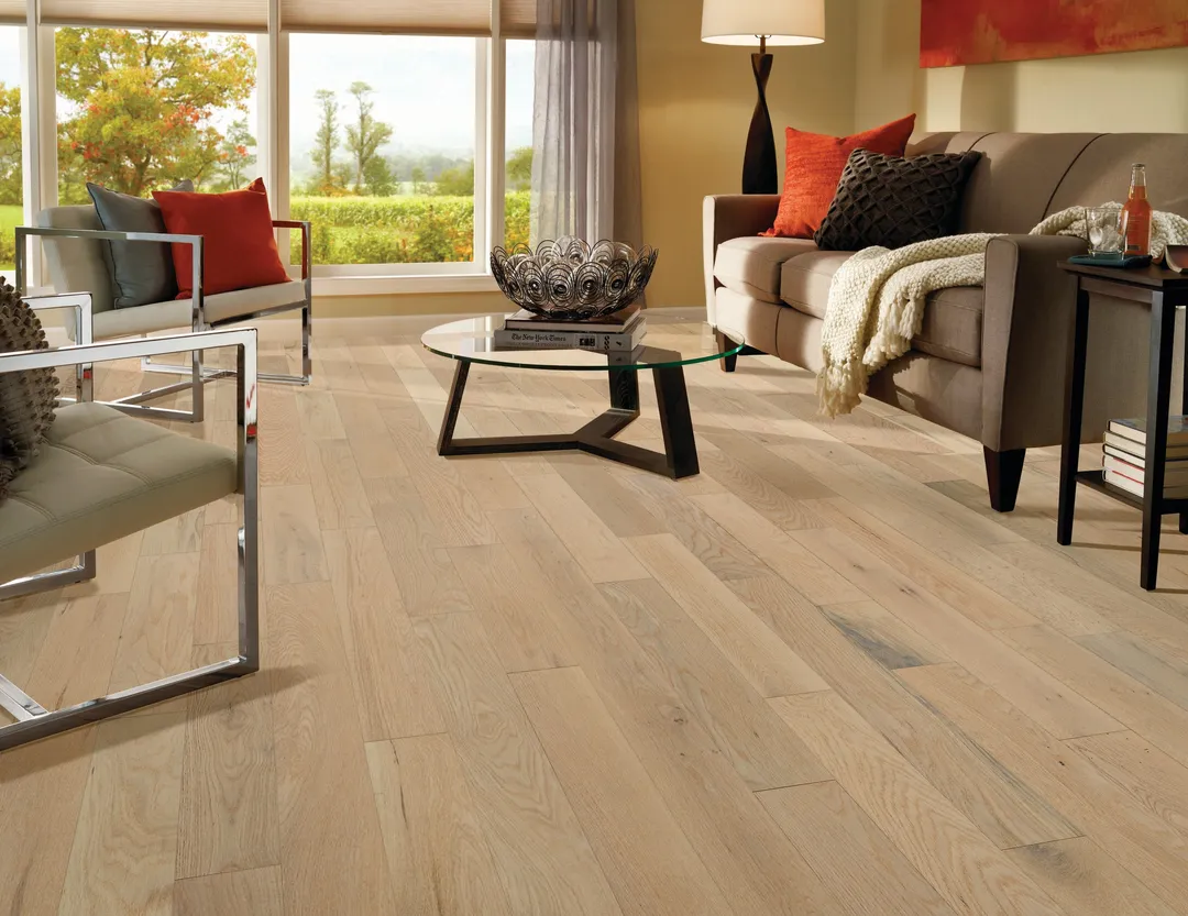 Bruce America's Best Choice Dune Trail White Oak 5-in W x 3/4-in T x Varying Length Wirebrushed Solid Hardwood Flooring (23.5-sq ft / Carton), photo 6 of 12