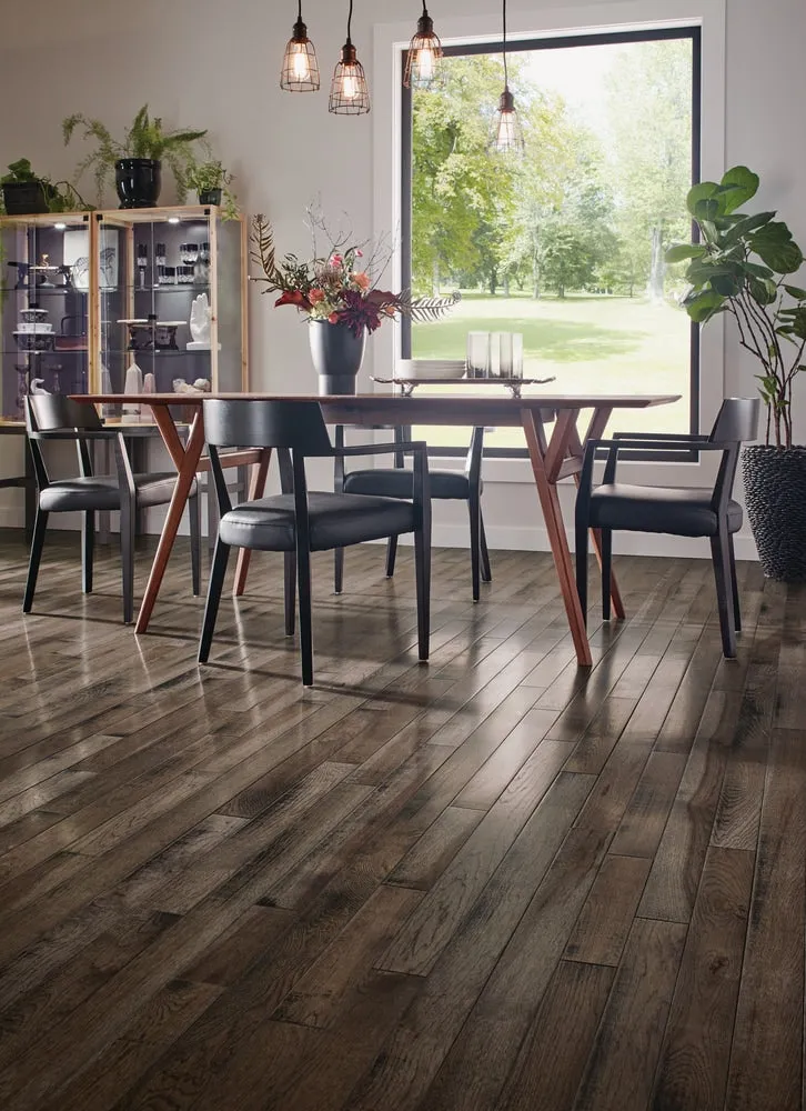 Bruce America's Best Choice Shady Grove Hickory 3-1/4-in W x 3/4-in T x 84-in Smooth/Traditional Solid Hardwood Flooring (22-sq ft / Carton), photo 4 of 11