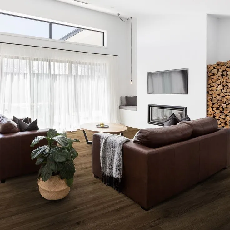 CALI Longboards Offshore Oak Brown 20-mil x 9-in W x 70-in L Waterproof Interlocking Luxury Vinyl Plank Flooring (26.62-sq ft/ Carton), photo 4 of 14