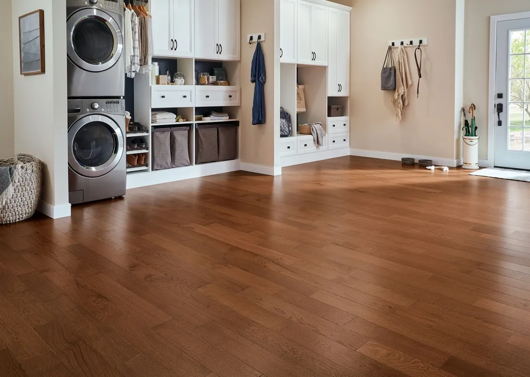 Bruce Hydropel Gunstock Oak 5-in W x 7/16-in T x 47-15/64-in Wirebrushed Engineered Hardwood Flooring (22.6-sq ft / Carton), photo 2 of 5