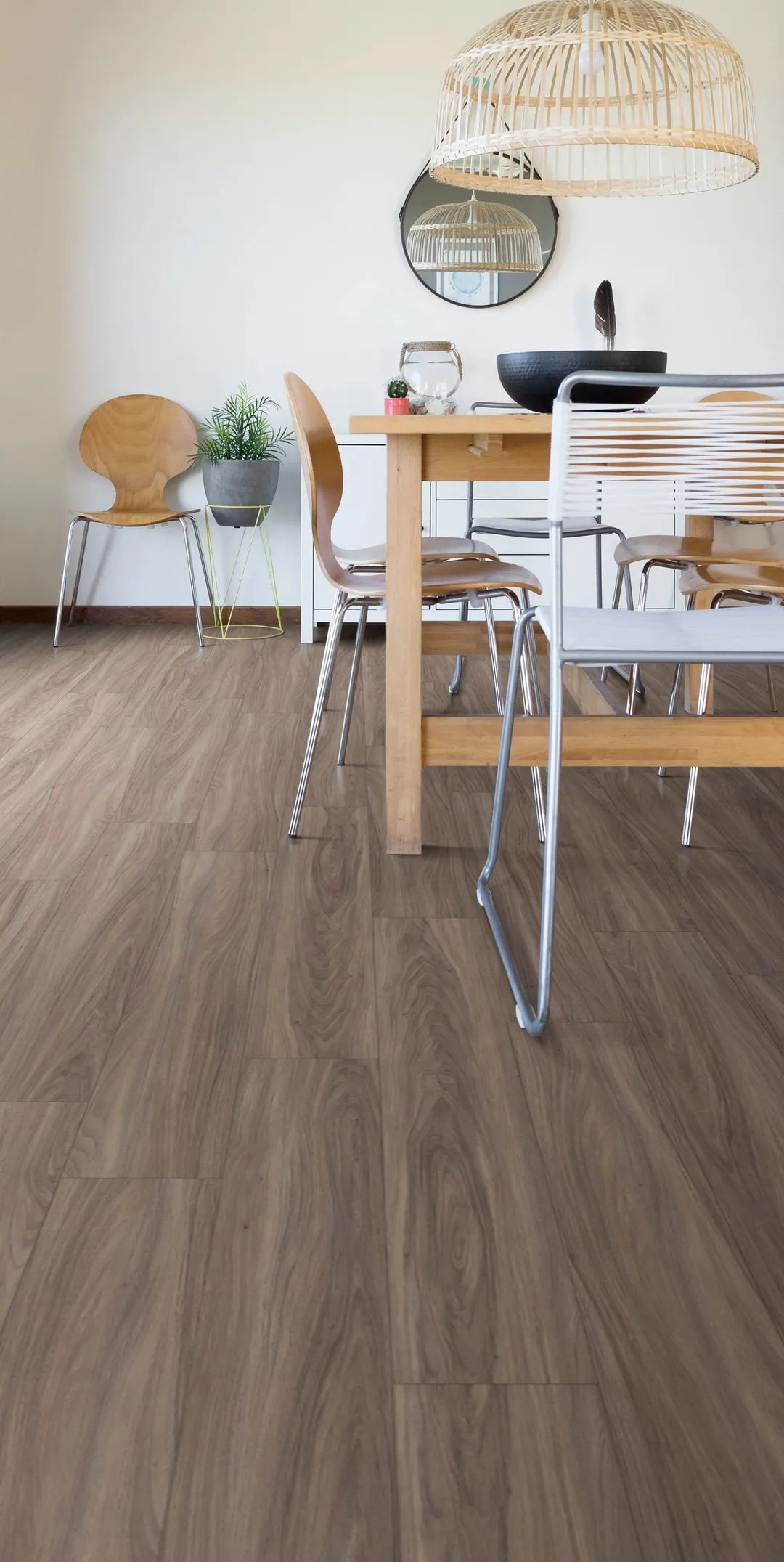 Shaw Tundra Plus Sugar Walnut 12.0-mil x 7-in W x 48-in L Waterproof Click Lock Luxury Vinyl Plank Flooring ( 18.91-sq ft Per Carton ), photo 5 of 10