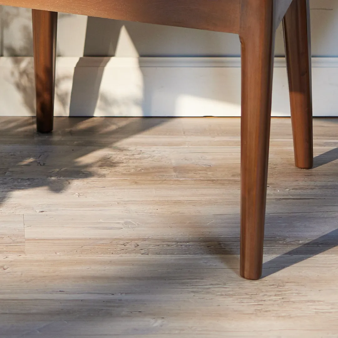 Style Selections Monterey 6-in W x 36-in L x 1.5-mm Thick Peel-and-Stick Luxury Vinyl Plank Flooring, Water-Resistant, 21-sq ft Carton, photo 7 of 8