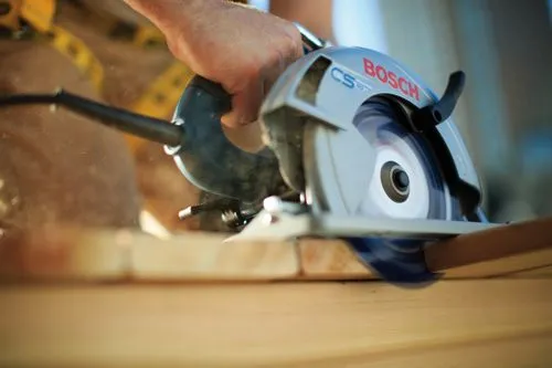 15 Amp 7-1/4 in. Corded Circular Saw with 24-Tooth Carbide Blade and Carrying Bag, photo 2 of 10