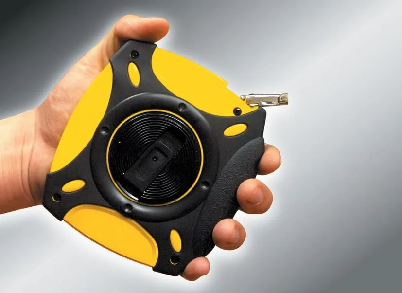 Komelon Gripper 100 ft. x 3/8 in. Closed Case Long Steel Tape Measure, Nylon-Coated Blade, photo 4 of 4