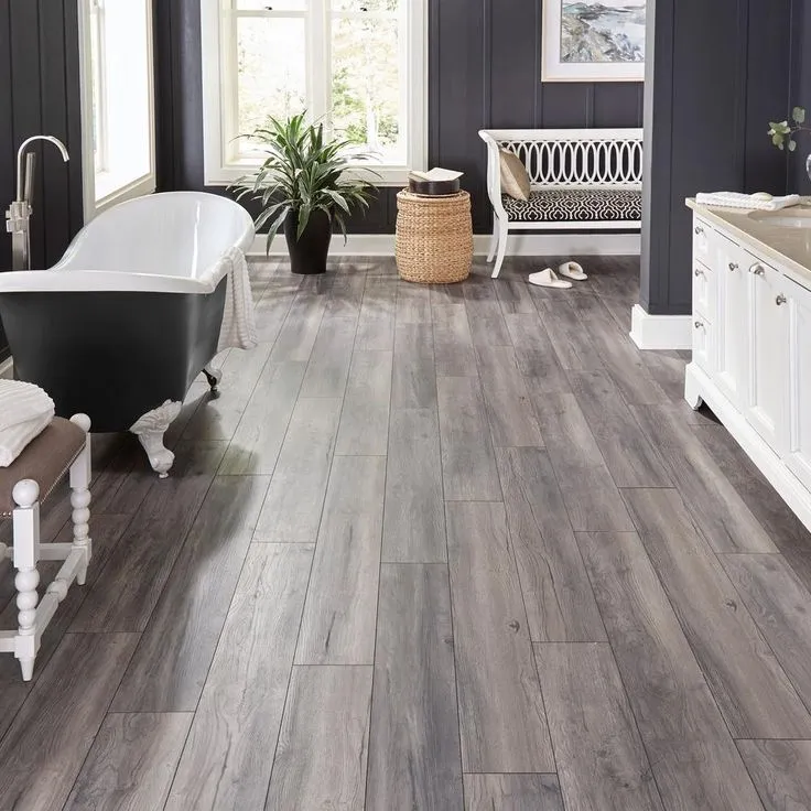 Home Decorators Collection EIR Waveford Gray Oak 12 mm Thick x 7-1/2 in. Wide x 50-2/3 in. Length Laminate Flooring (18.42 sq. ft. / case), photo 12 of 17