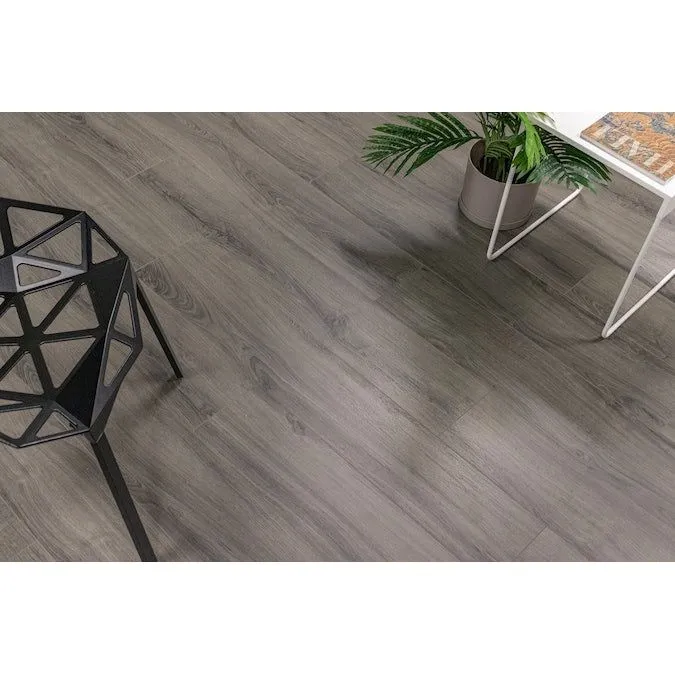 allen + roth Style Selections Trafford Oak 8-mm T x 8-in W x 48-in L Water Resistant Wood Plank Laminate Flooring (21.26-sq ft / Carton), photo 7 of 7
