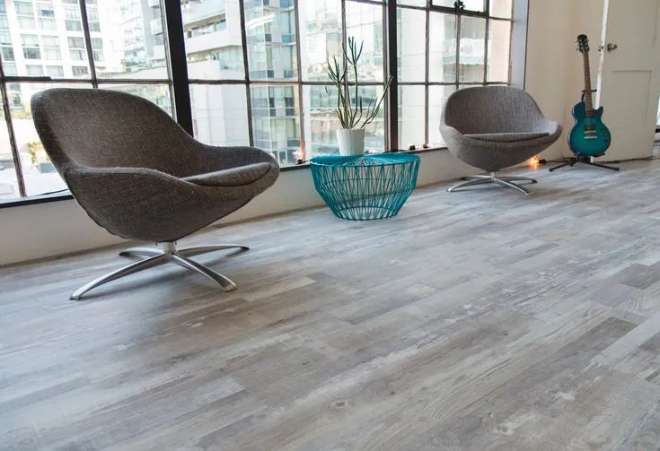 CALI Aqua Tough Gray Ash 20-mil x 7-3/32-in W x 48-in L Waterproof Interlocking Luxury Vinyl Plank Flooring, photo 7 of 8