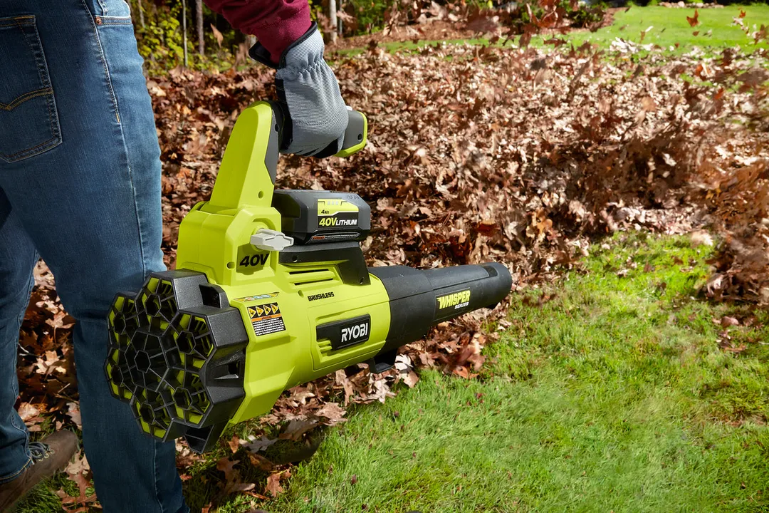 RYOBI 125 MPH 550 CFM 40-Volt Lithium-Ion Brushless Cordless Jet Fan Leaf Blower Kit with 4.0Ah Battery and Charger, photo 4 of 8